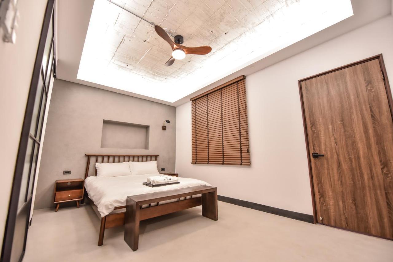 Eryang Homestay Tainan Exteriör bild