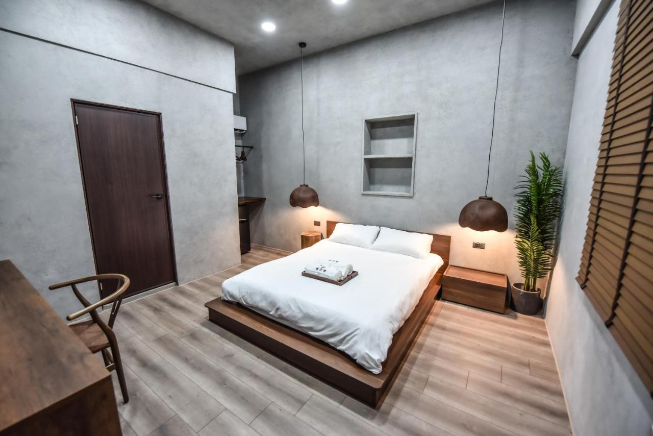 Eryang Homestay Tainan Exteriör bild
