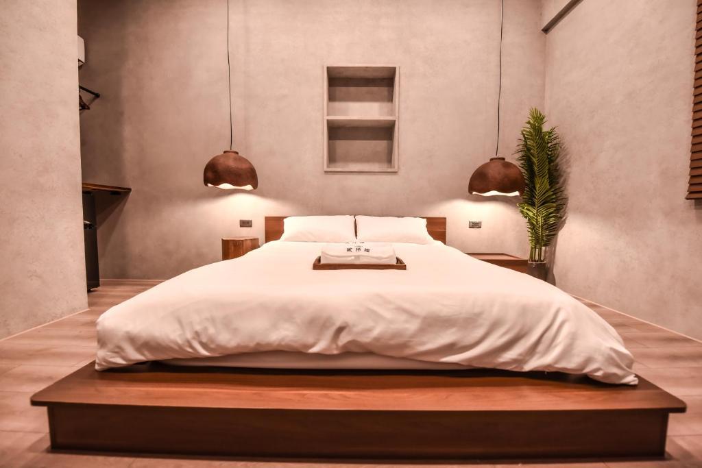 Eryang Homestay Tainan Exteriör bild