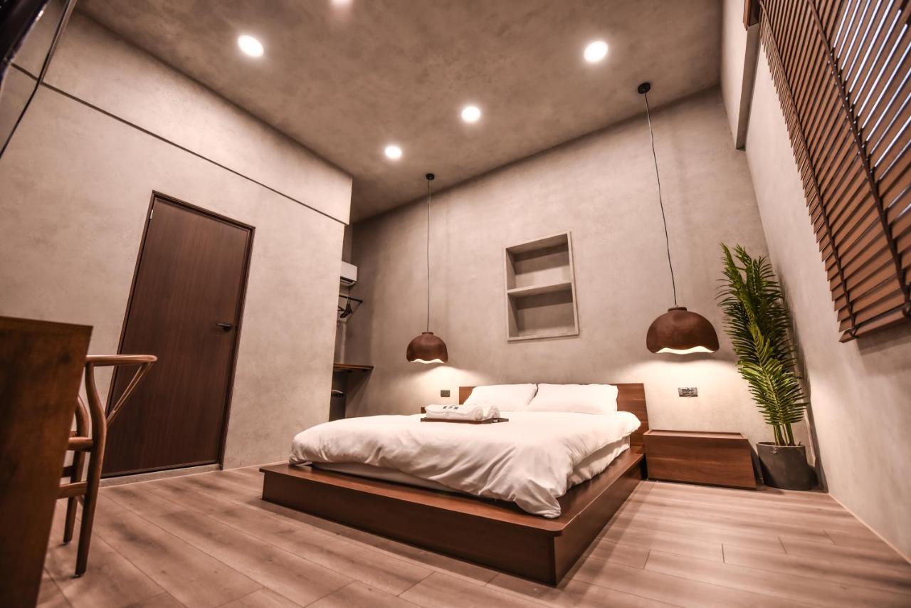Eryang Homestay Tainan Exteriör bild