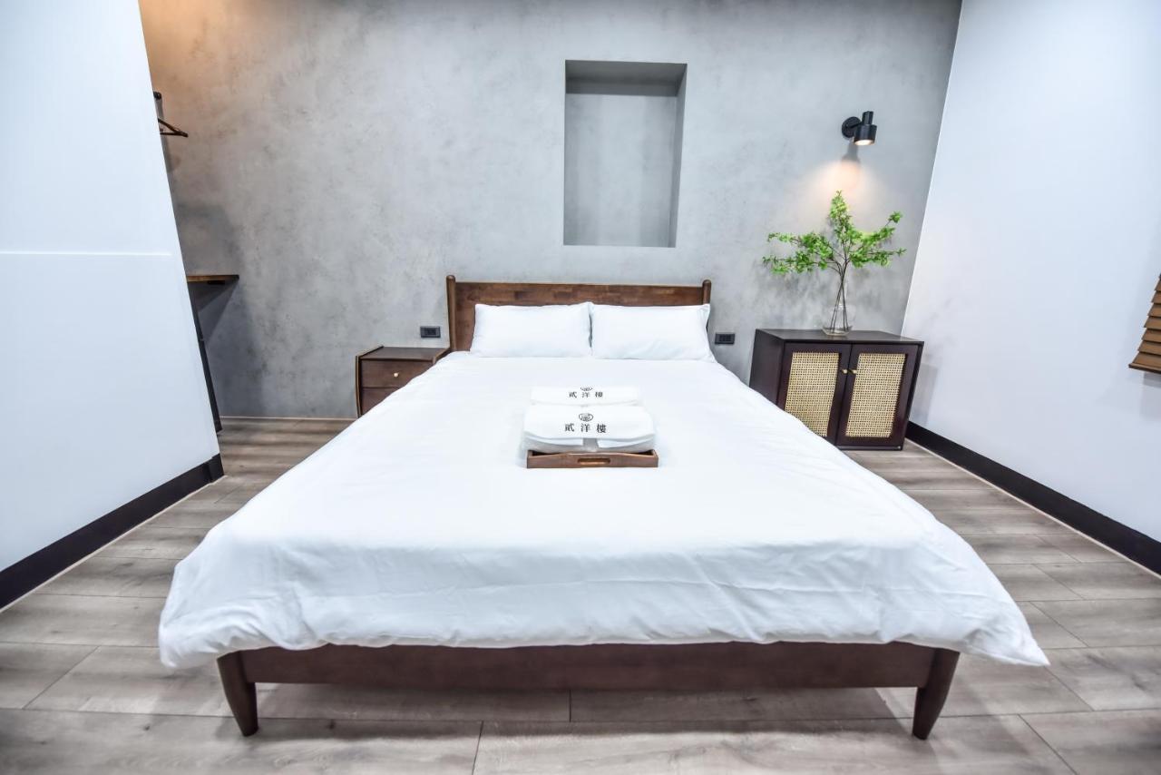 Eryang Homestay Tainan Exteriör bild