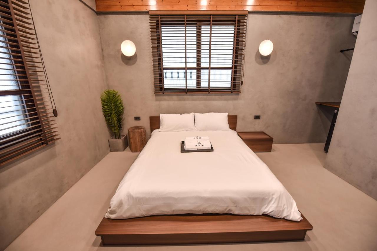Eryang Homestay Tainan Exteriör bild
